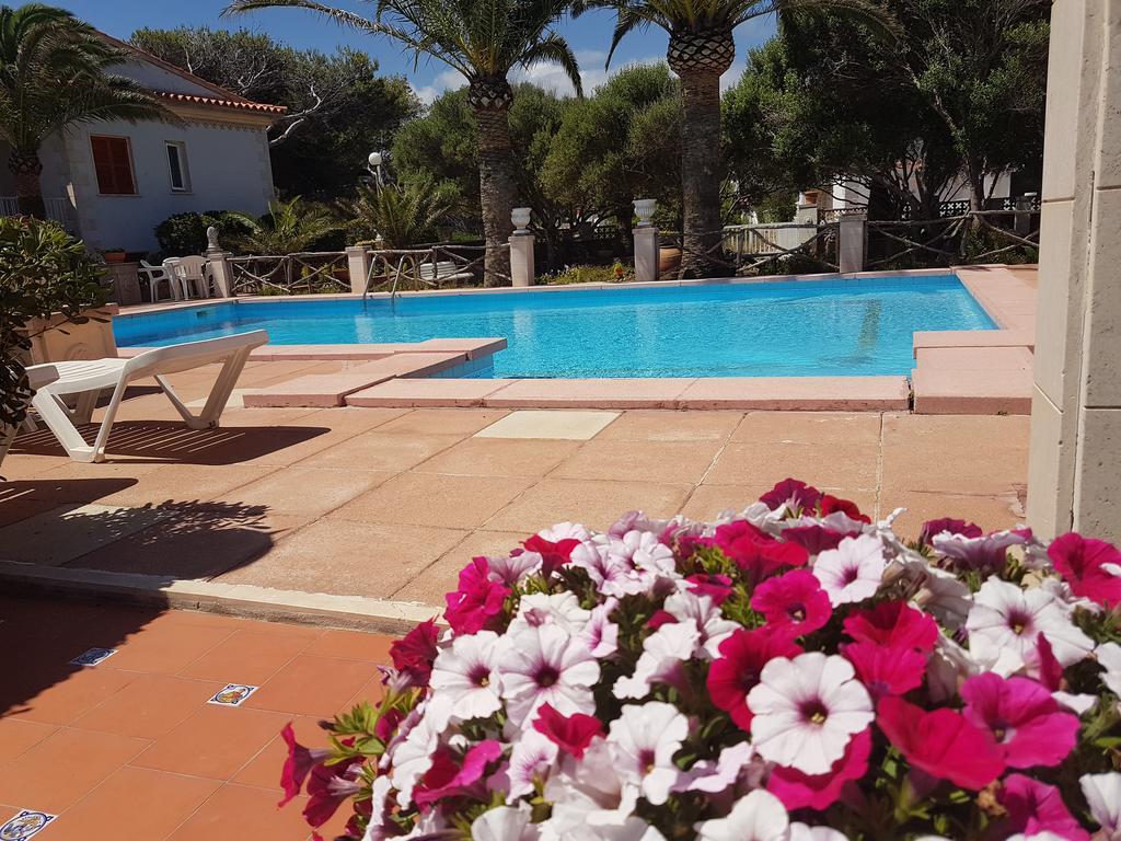 Las Belisas - Apartamentos Arenal d'en Castell Exterior foto